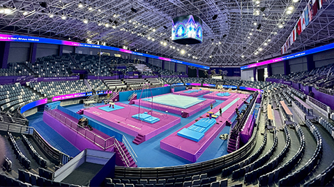 千亿国际：乒乓球台内冲下旋球